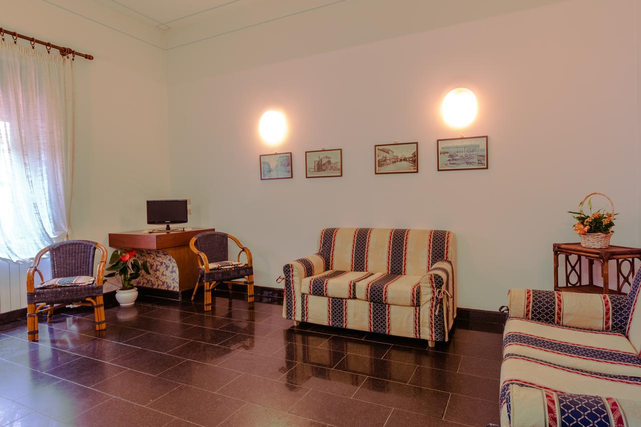 Vila Le Terrazze Follonica Exteriér fotografie
